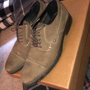 Brown Suede Oxford shoes. Size 10
